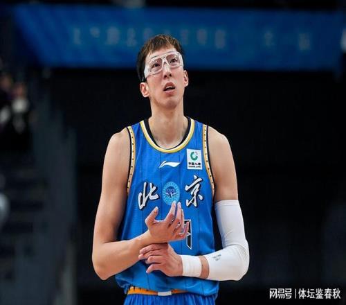 辽宁大胜新,鄢手骐爆发,莫兰德内线,B体育官网,APP下载,注册领彩金,官方网站,网站入口